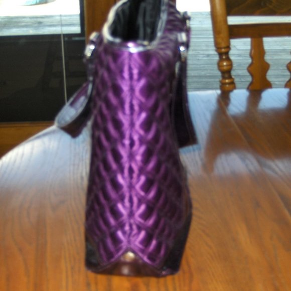 Marc Jacobs Tote Bag Quilted Purple Flawed Handles - Picture 7 of 15